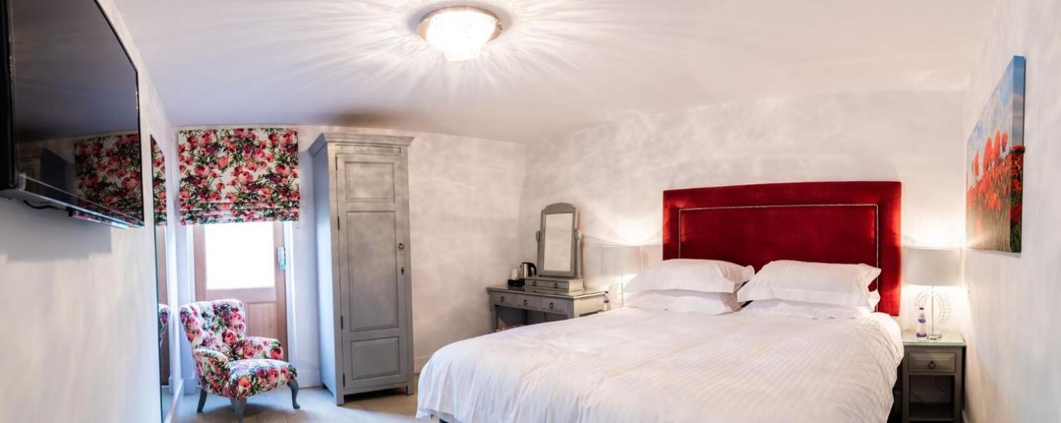 Bed and Breakfast Crondon Park Сток Экстерьер фото